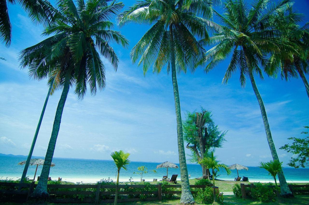 Aseania Resort Pulau Besar Mersing Exterior photo