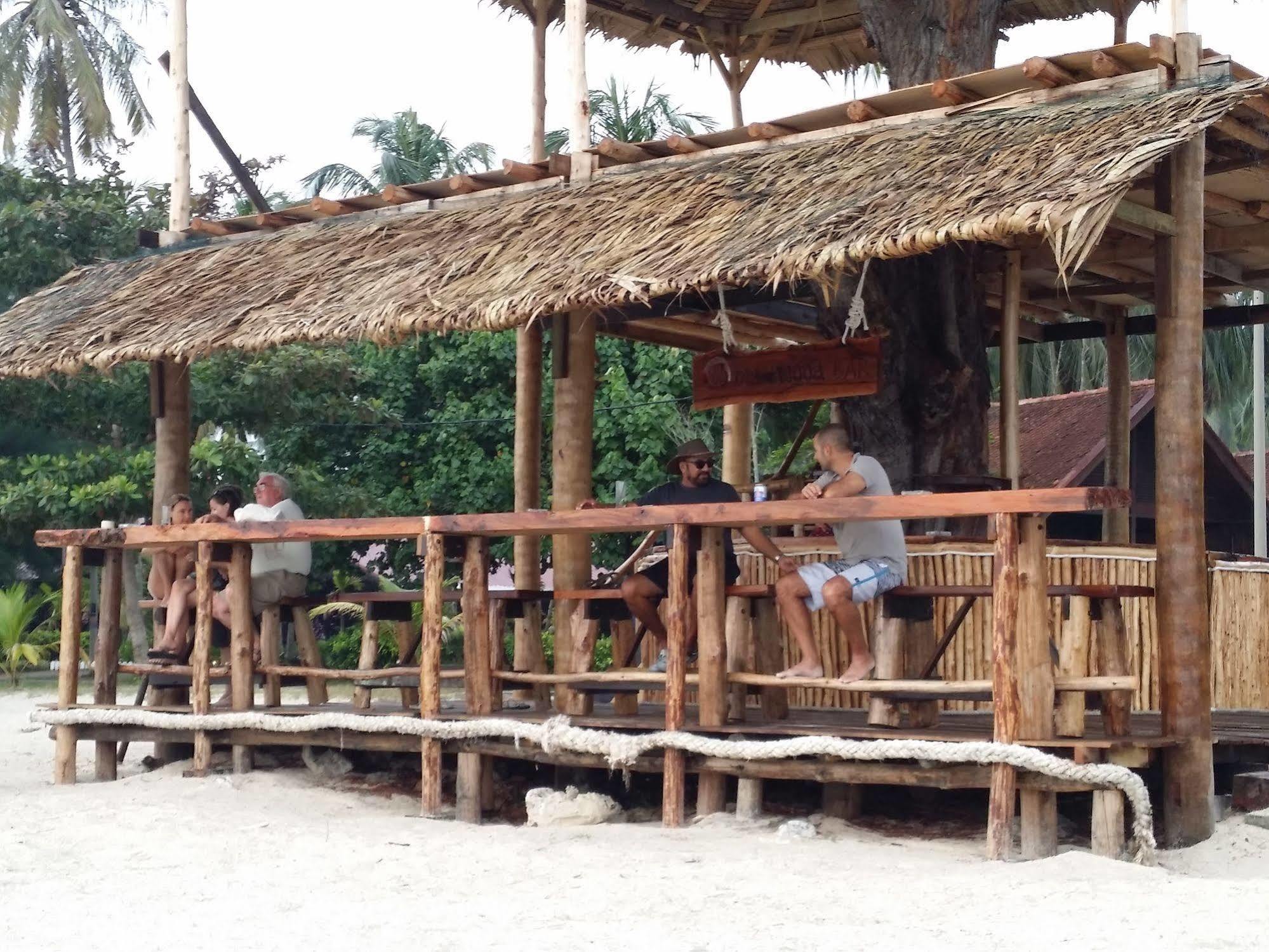 Aseania Resort Pulau Besar Mersing Exterior photo