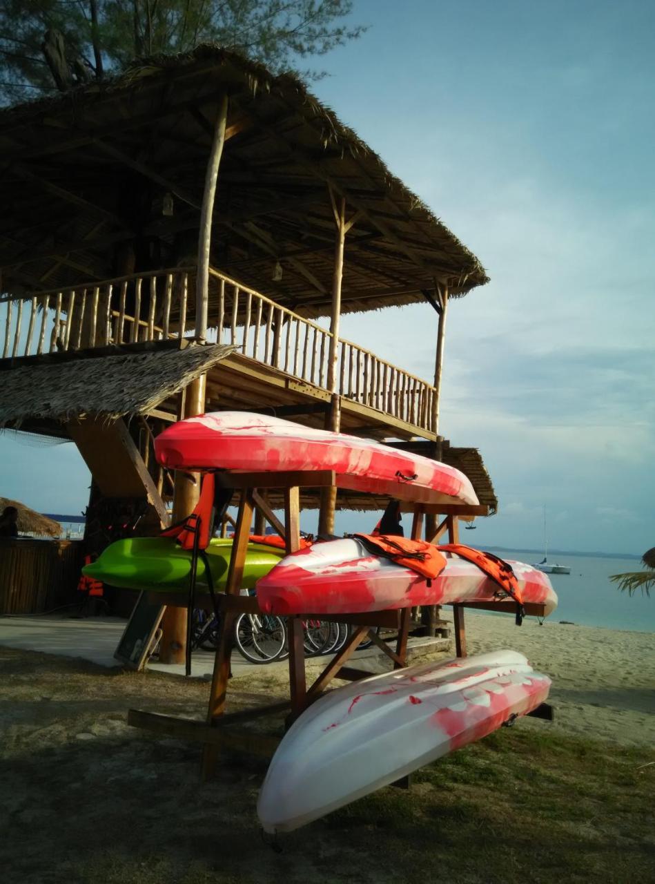 Aseania Resort Pulau Besar Mersing Exterior photo