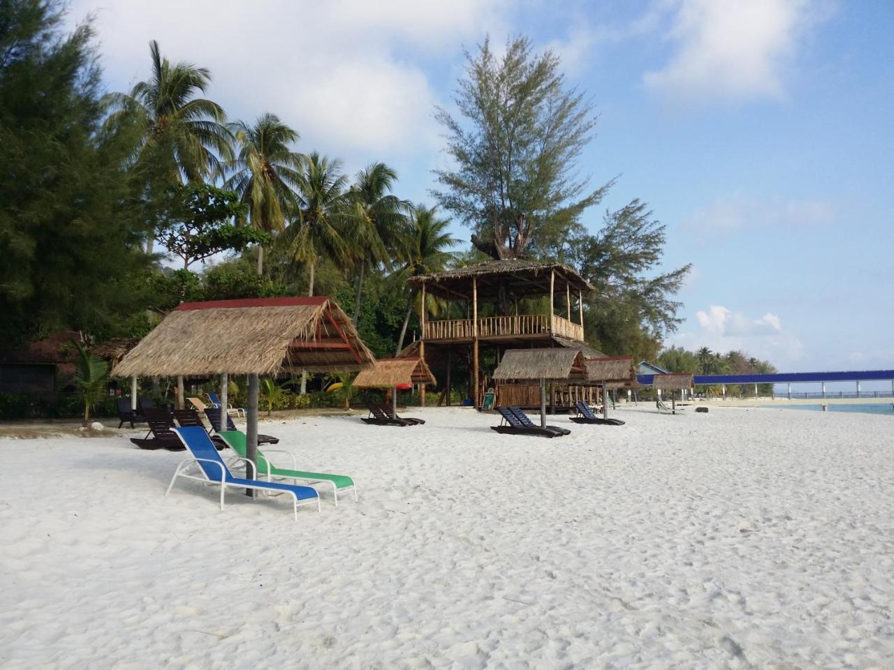 Aseania Resort Pulau Besar Mersing Exterior photo